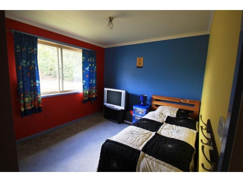 15-17 Grandridge Road, Mirboo North VIC 3871