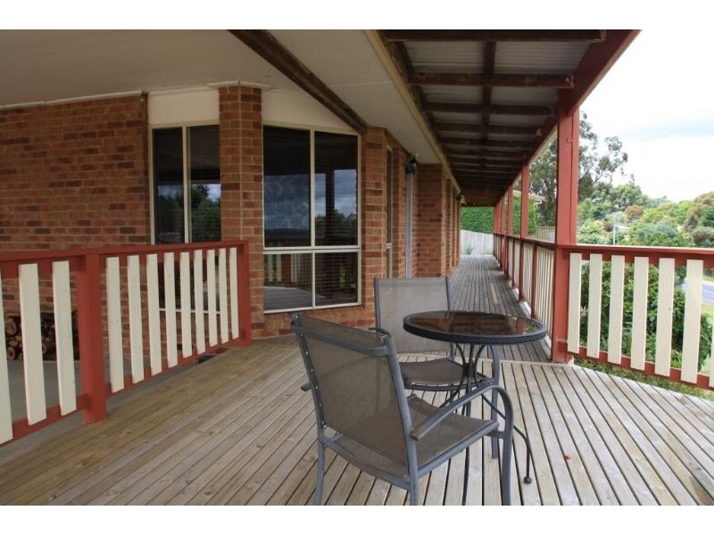 15-17 Grandridge Road, Mirboo North VIC 3871