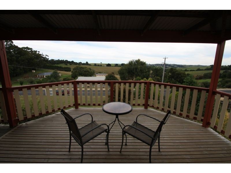 15-17 Grandridge Road, Mirboo North VIC 3871
