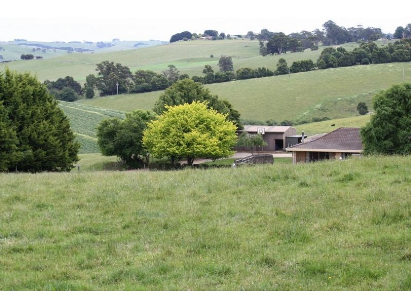 30 Grandridge East, Mirboo North VIC 3871