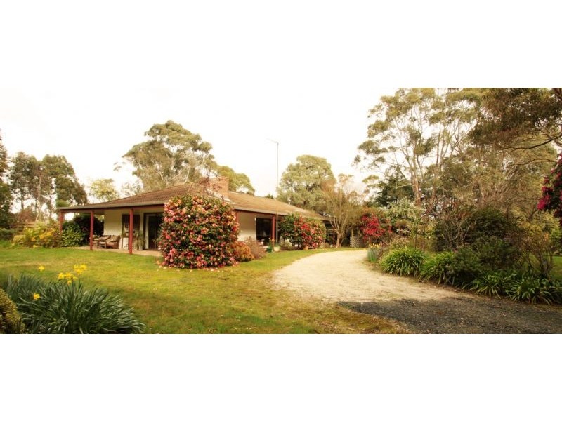 7 Wembridges Road, Mirboo North VIC 3871