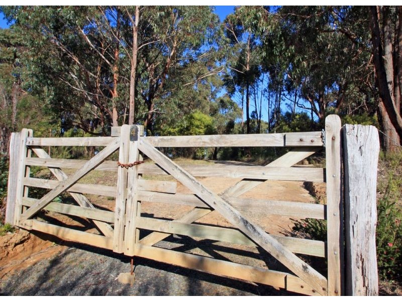 4 Gilfedder Terrace, Mirboo North VIC 3871