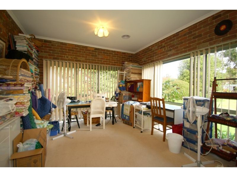 8 Scarlett Street, Mirboo North VIC 3871