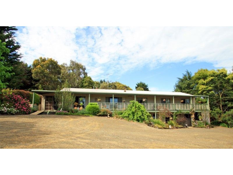 130 St Ellens Road, Mirboo North VIC 3871