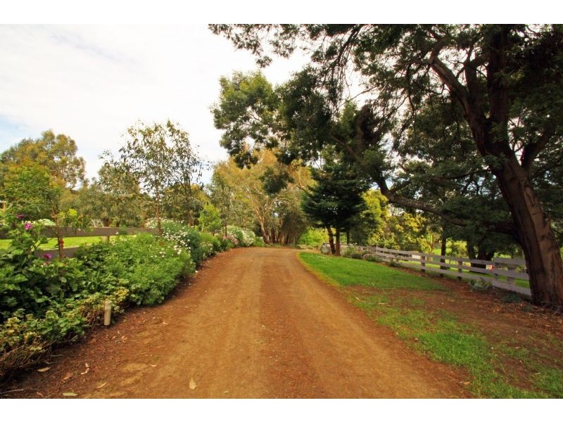 130 St Ellens Road, Mirboo North VIC 3871