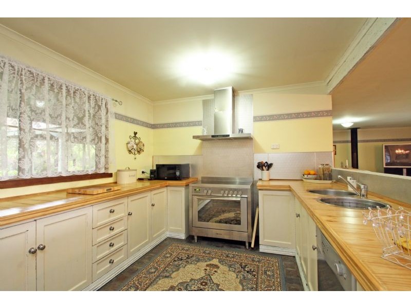 130 St Ellens Road, Mirboo North VIC 3871