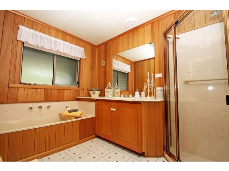 130 St Ellens Road, Mirboo North VIC 3871