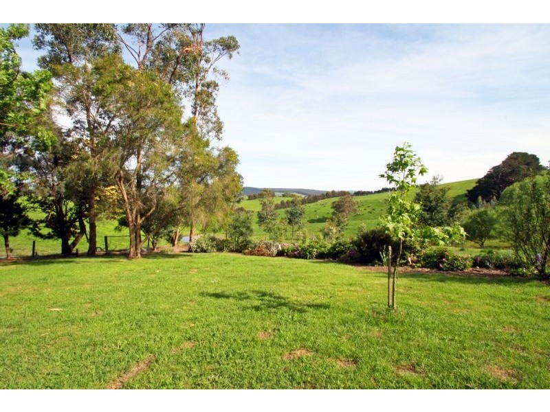 130 St Ellens Road, Mirboo North VIC 3871