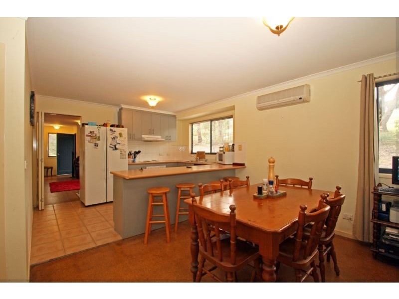 7 Wells Road, Mirboo North VIC 3871