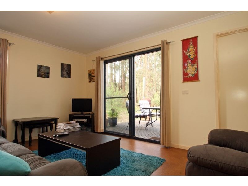 7 Wells Road, Mirboo North VIC 3871