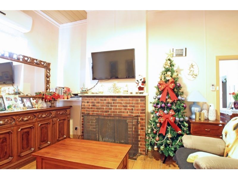 12 Ridgeway, Mirboo North VIC 3871