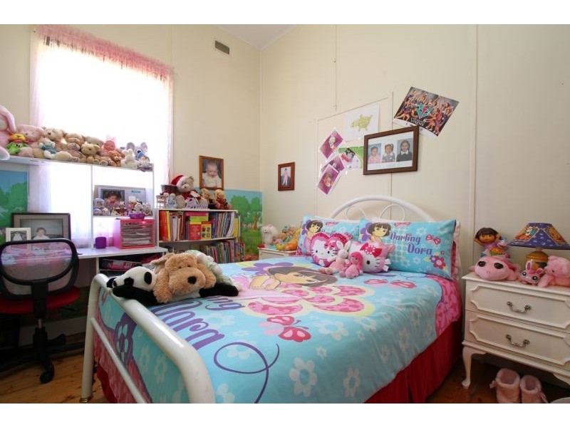 12 Ridgeway, Mirboo North VIC 3871