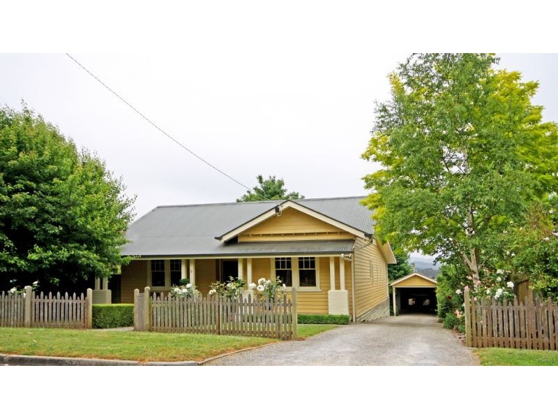 3 Couper Street, Mirboo North VIC 3871