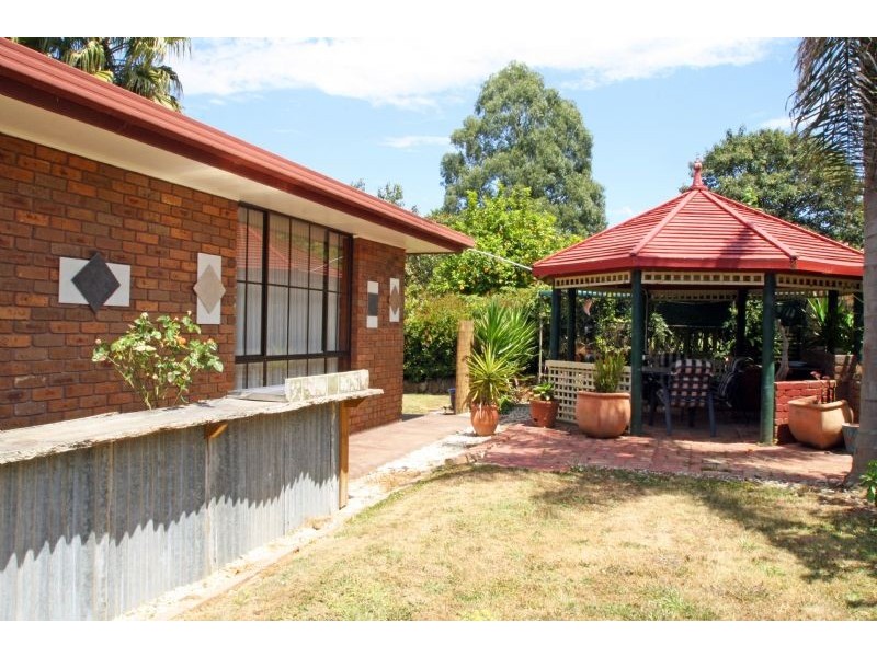 31 Giles Street, Mirboo North VIC 3871