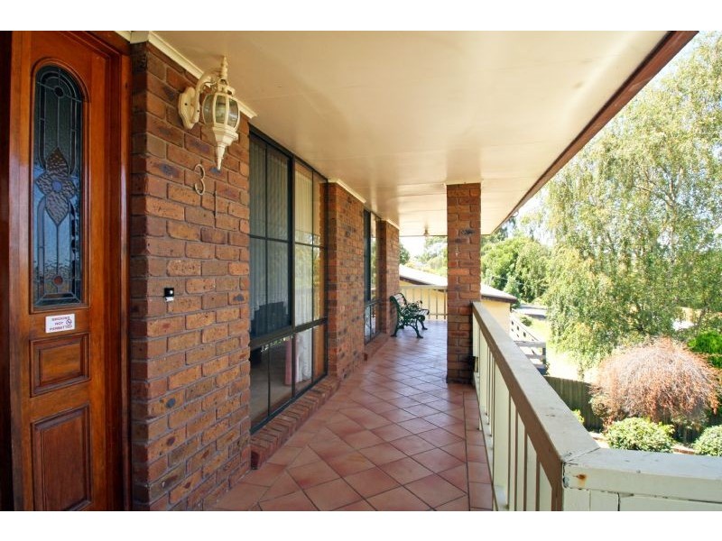 31 Giles Street, Mirboo North VIC 3871