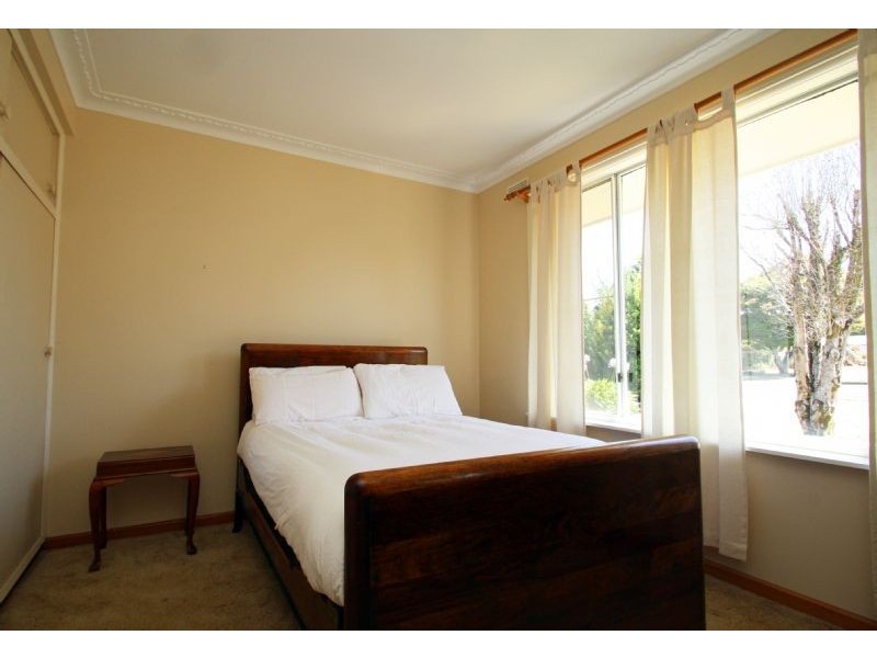 16 Peacock Street,, Mirboo North VIC 3871