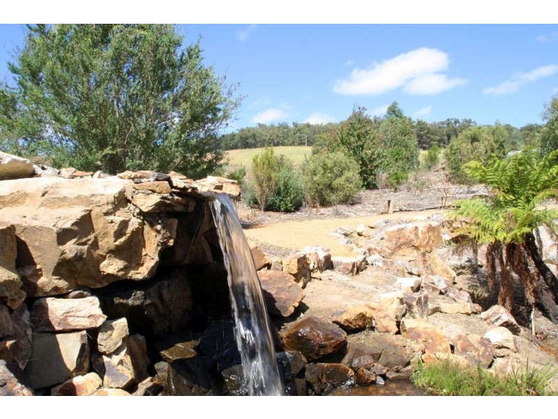 126 Cooks Road, Mirboo North VIC 3871