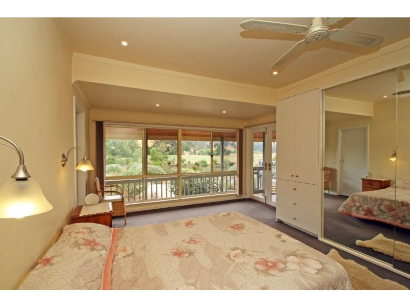 126 Cooks Road, Mirboo North VIC 3871