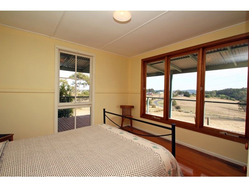 228 Fullertons Road, Mirboo North VIC 3871