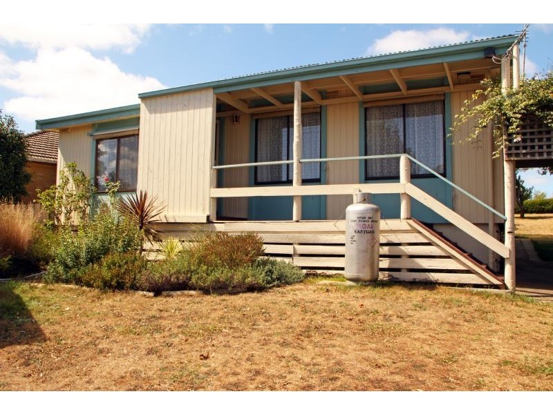 23 Murray Street, Mirboo North VIC 3871