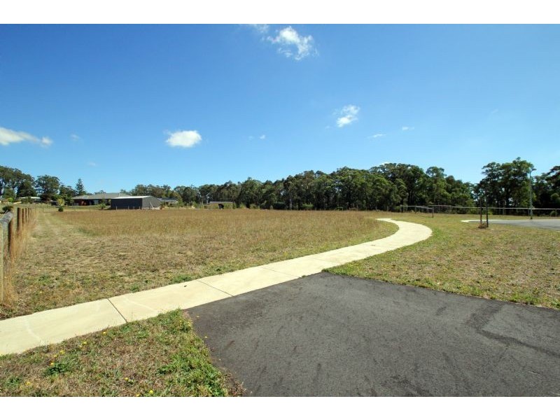 22 Laura Rise, Mirboo North VIC 3871