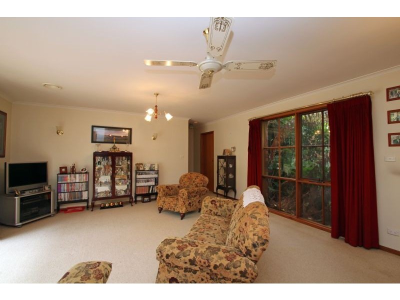 24 Old Thorpdale Road, Mirboo North VIC 3871