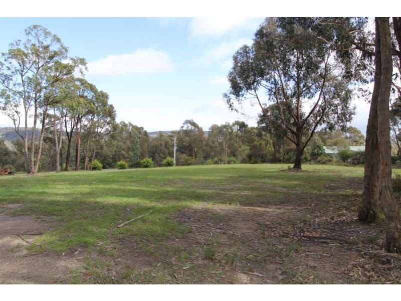 9 Muirhead Drive, Mirboo North VIC 3871