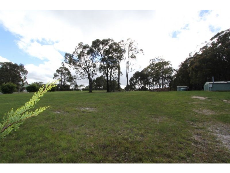 9 Muirhead Drive, Mirboo North VIC 3871