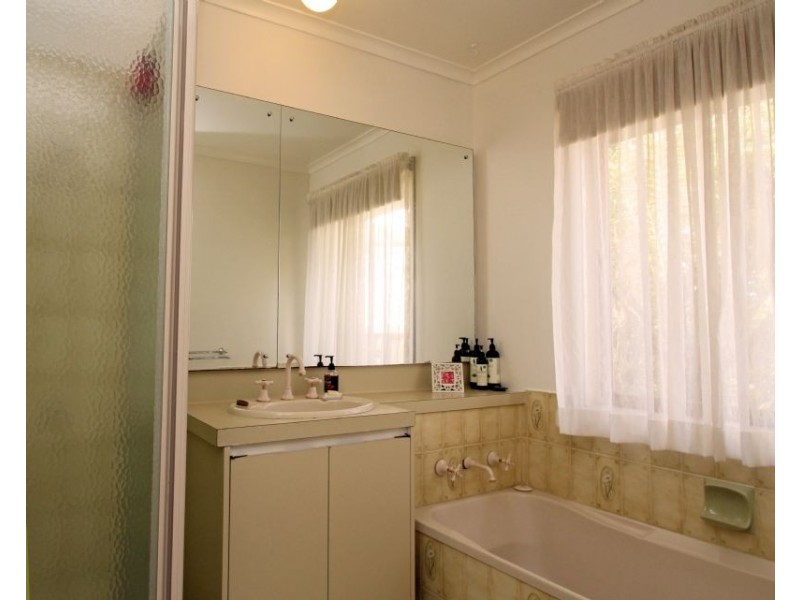 16-18 Farmers street, Mirboo North VIC 3871