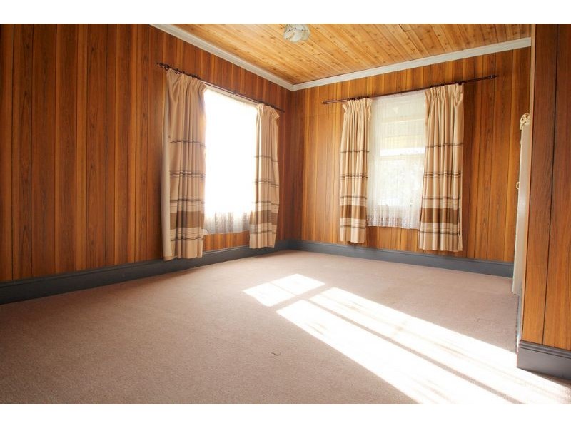 60 St Ellens Road, Mirboo North VIC 3871