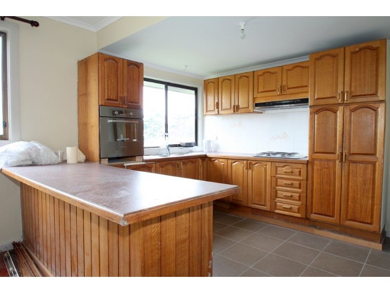 37 Giles Street, Mirboo North VIC 3871