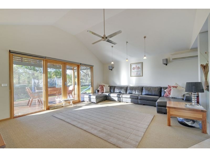 864 Darlimurla Road, Boolarra VIC 3870