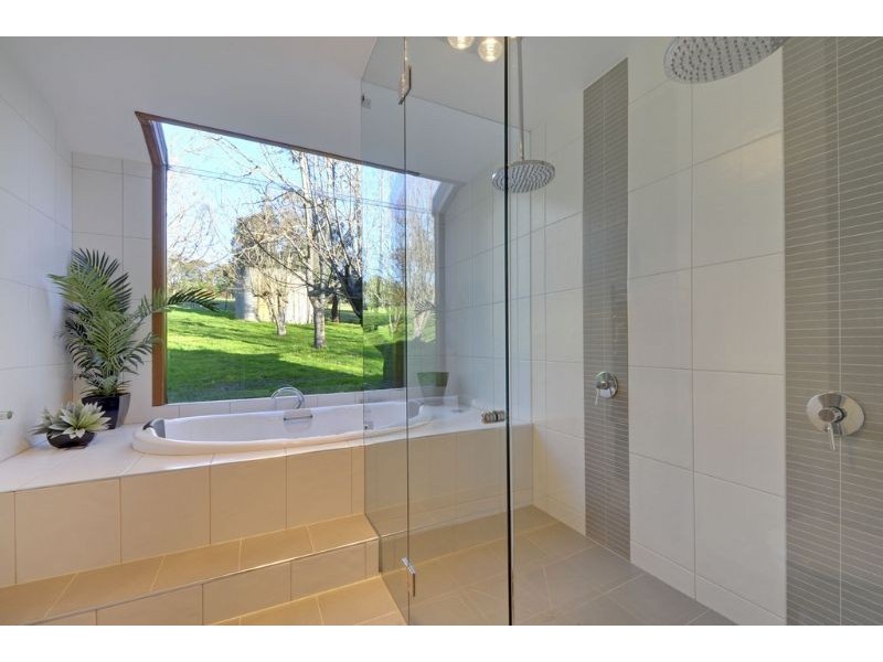864 Darlimurla Road, Boolarra VIC 3870
