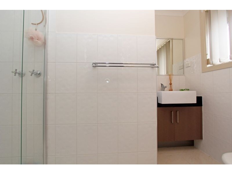 2/9 Grandridge East, Mirboo North VIC 3871