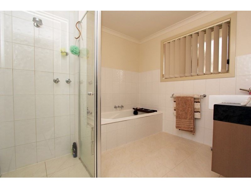 2/9 Grandridge East, Mirboo North VIC 3871