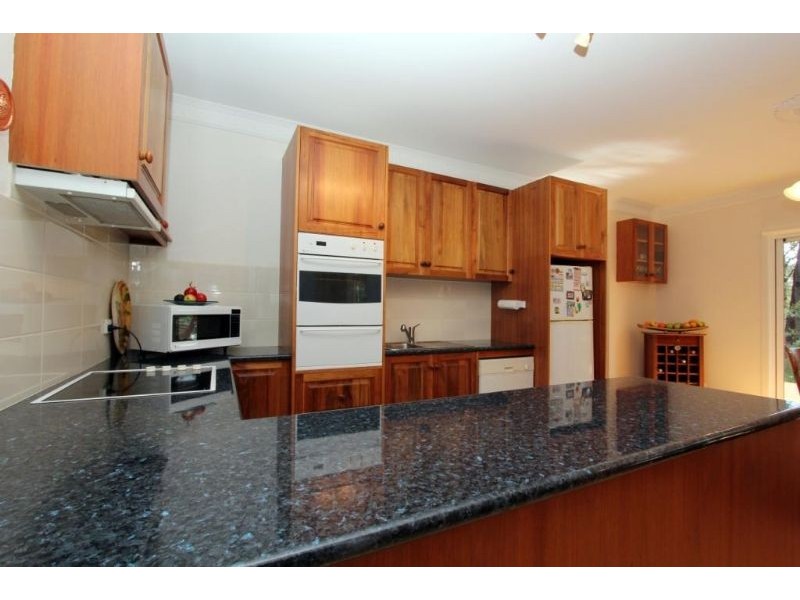 11 Balook Street, Mirboo North VIC 3871