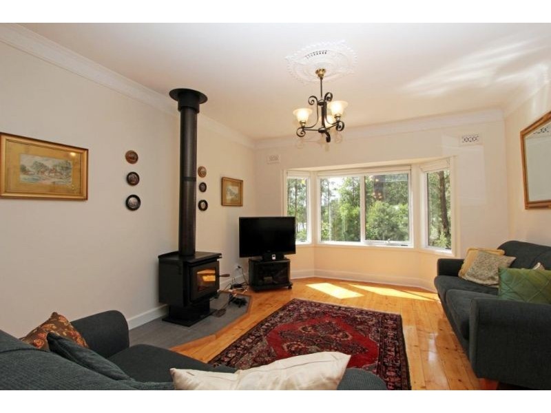 11 Balook Street, Mirboo North VIC 3871