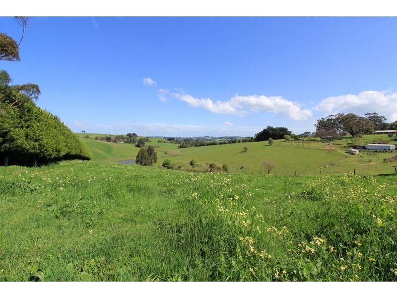 48 Giles Street, Mirboo North VIC 3871