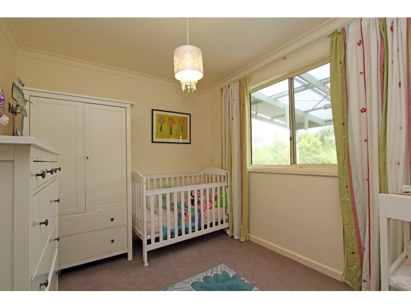 10 Giles Street, Mirboo North VIC 3871