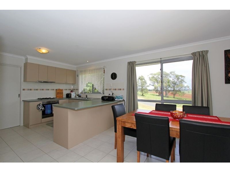 17 Eldon Court, Mirboo North VIC 3871