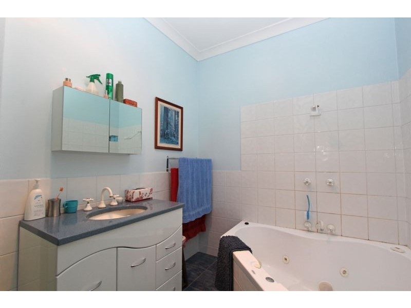 5 Giles street, Mirboo North VIC 3871