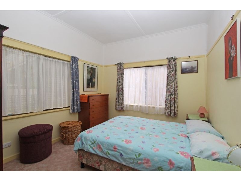 5 Giles street, Mirboo North VIC 3871