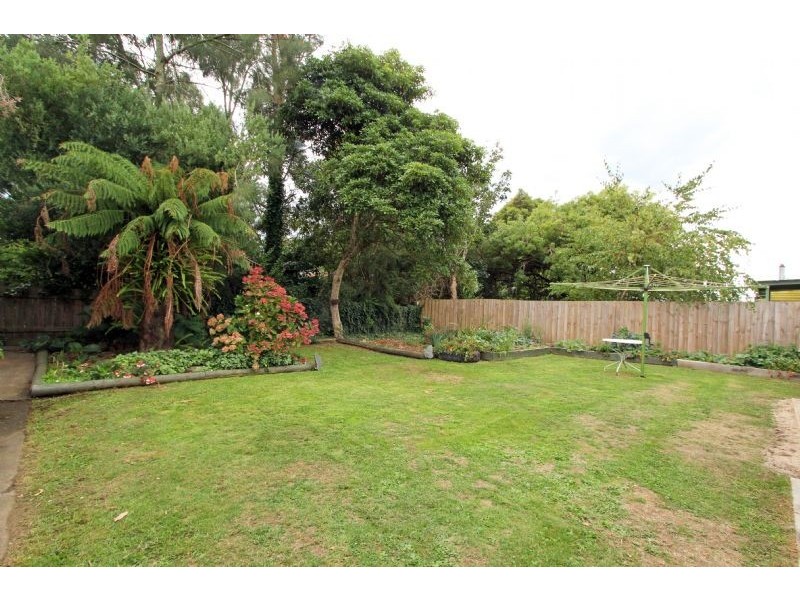 5 Giles street, Mirboo North VIC 3871