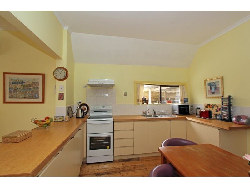 5 Giles street, Mirboo North VIC 3871