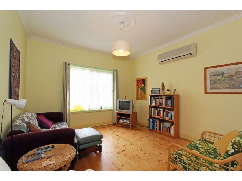 5 Giles street, Mirboo North VIC 3871