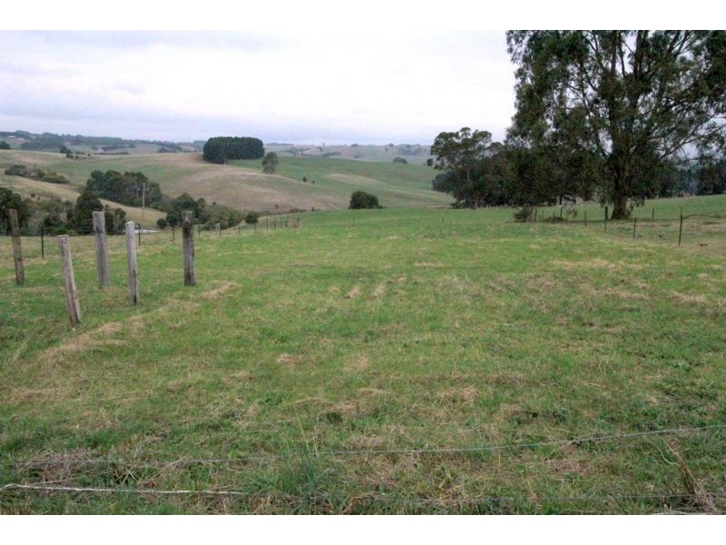 98 Baromi Road, Mirboo North VIC 3871
