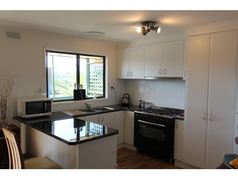 5 Allen Street, Mirboo North VIC 3871