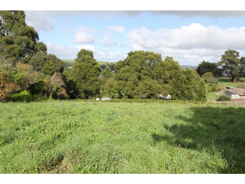 39-41 Giles Street, Mirboo North VIC 3871