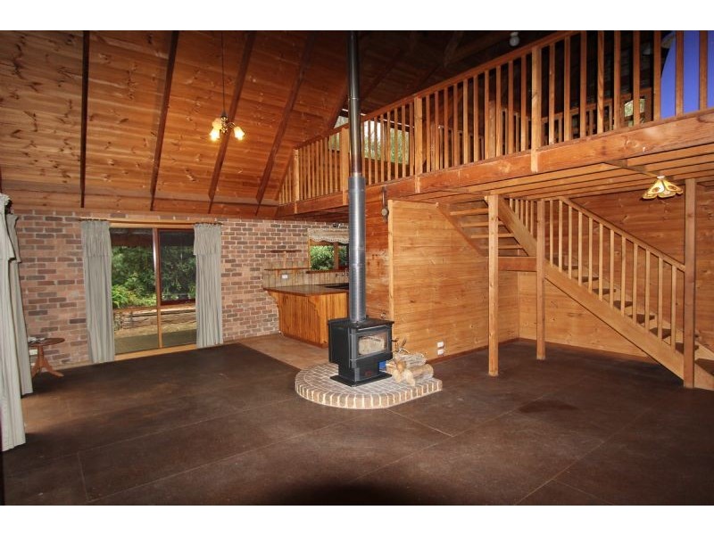 15 Walkers Road, Mirboo VIC 3871