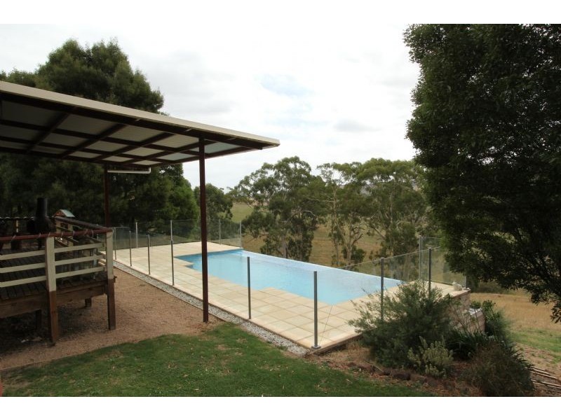 145 Peters Lane, Mirboo North VIC 3871